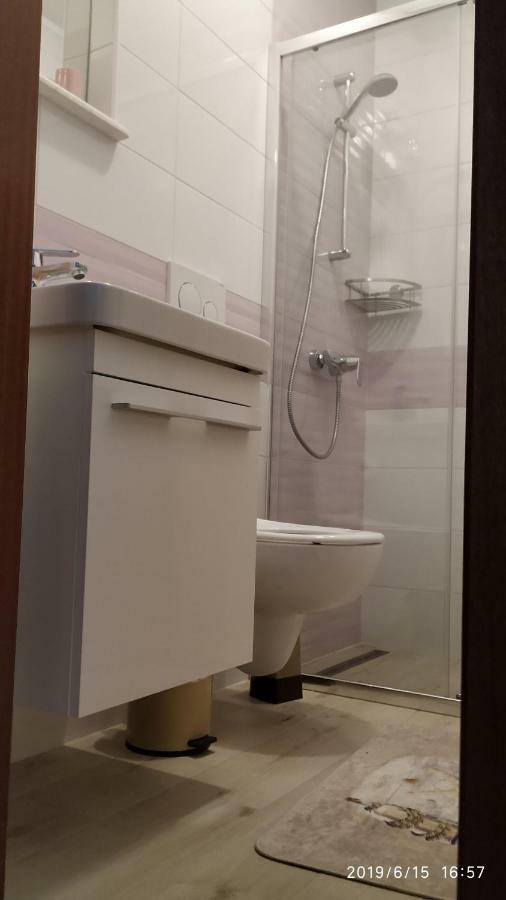 Apartments Racetin Марина Екстериор снимка