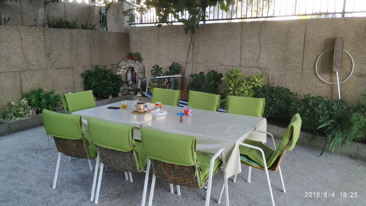 Apartments Racetin Марина Екстериор снимка